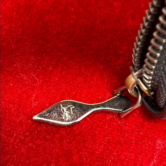 Authentic Christian Louboutin Zippy Wallet Black - Picture 12 of 12